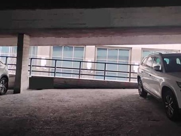Venta / Estacionamiento / Santiago