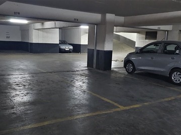 Venta / Estacionamiento / Santiago