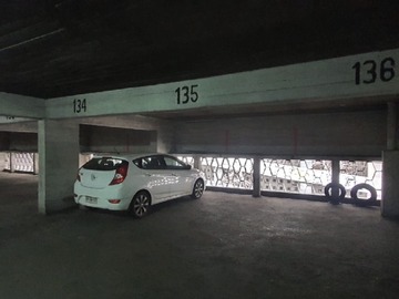 Venta / Estacionamiento / Santiago