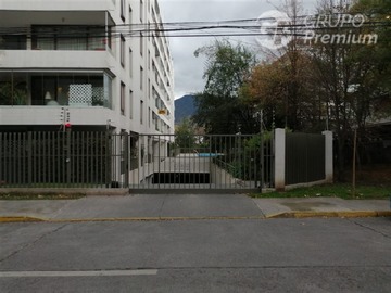 Venta / Estacionamiento / Vitacura