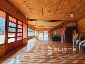 Venta / Local Comercial / Casablanca