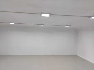 Venta / Local Comercial / Estación Central