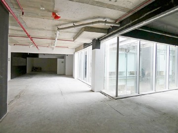 Venta / Local Comercial / Las Condes