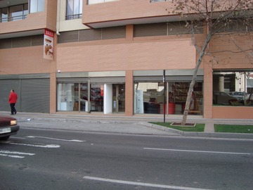 Venta / Local Comercial / Providencia