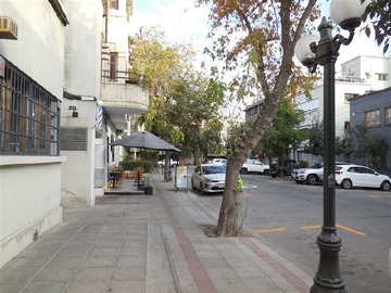Venta / Local Comercial / Providencia