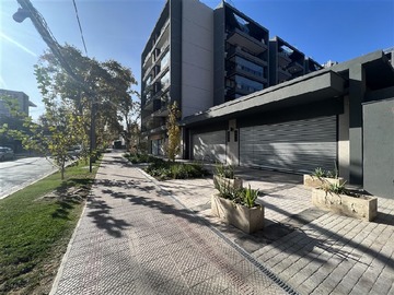 Venta / Local Comercial / Providencia