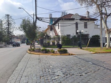 Venta / Local Comercial / Providencia