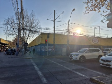 Venta / Local Comercial / Santiago