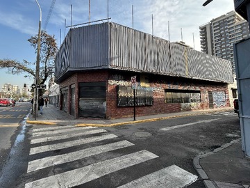 Venta / Local Comercial / Santiago