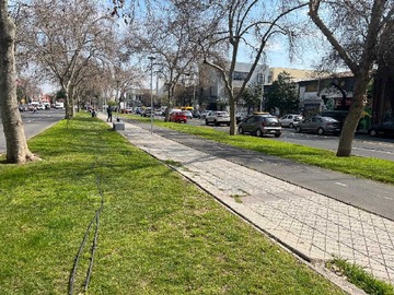 Venta / Local Comercial / Santiago
