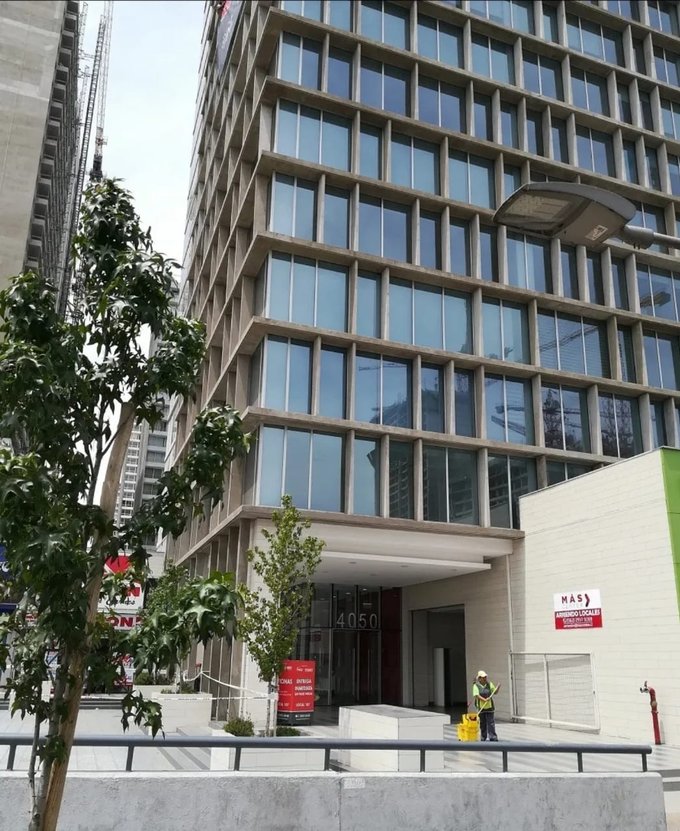 frontis edificio