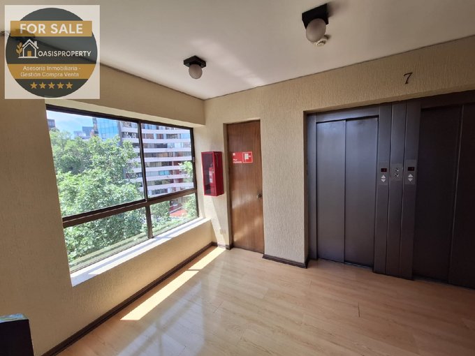 ASCENSOR PISO DE LA OFICINA