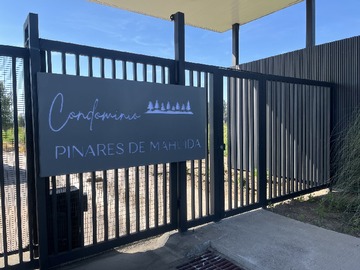 Venta / Parcela / Colina