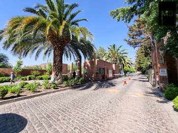 Venta / Parcela / Colina