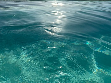 Piscina vidrio borde infinito