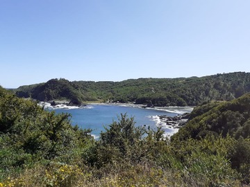 la playa de abajo