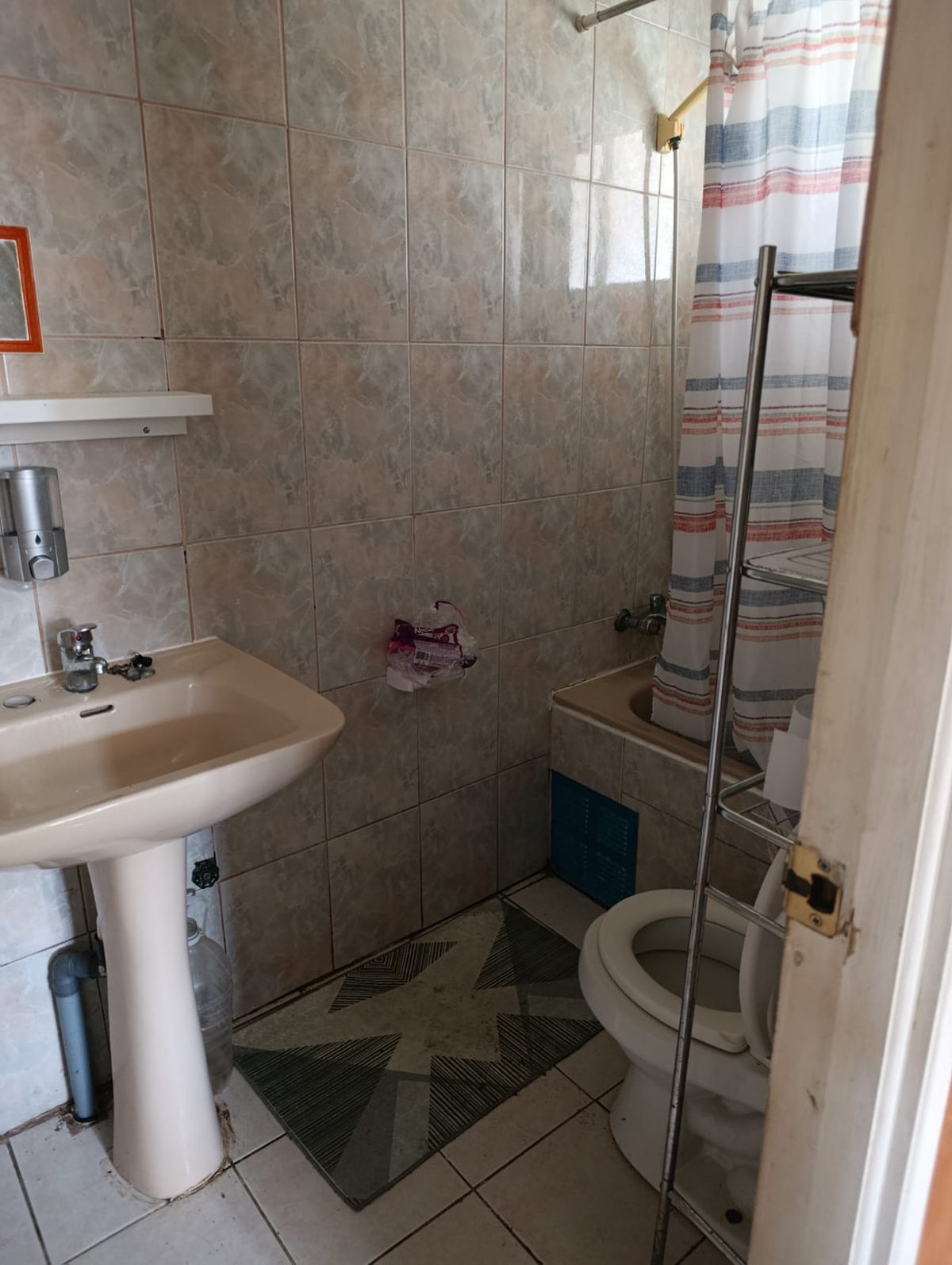 BAÑO PIEZA 1