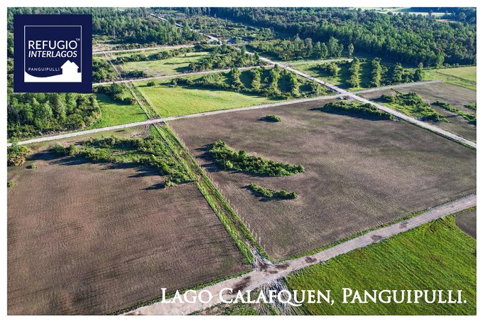 Foto aérea cuadras y caminos