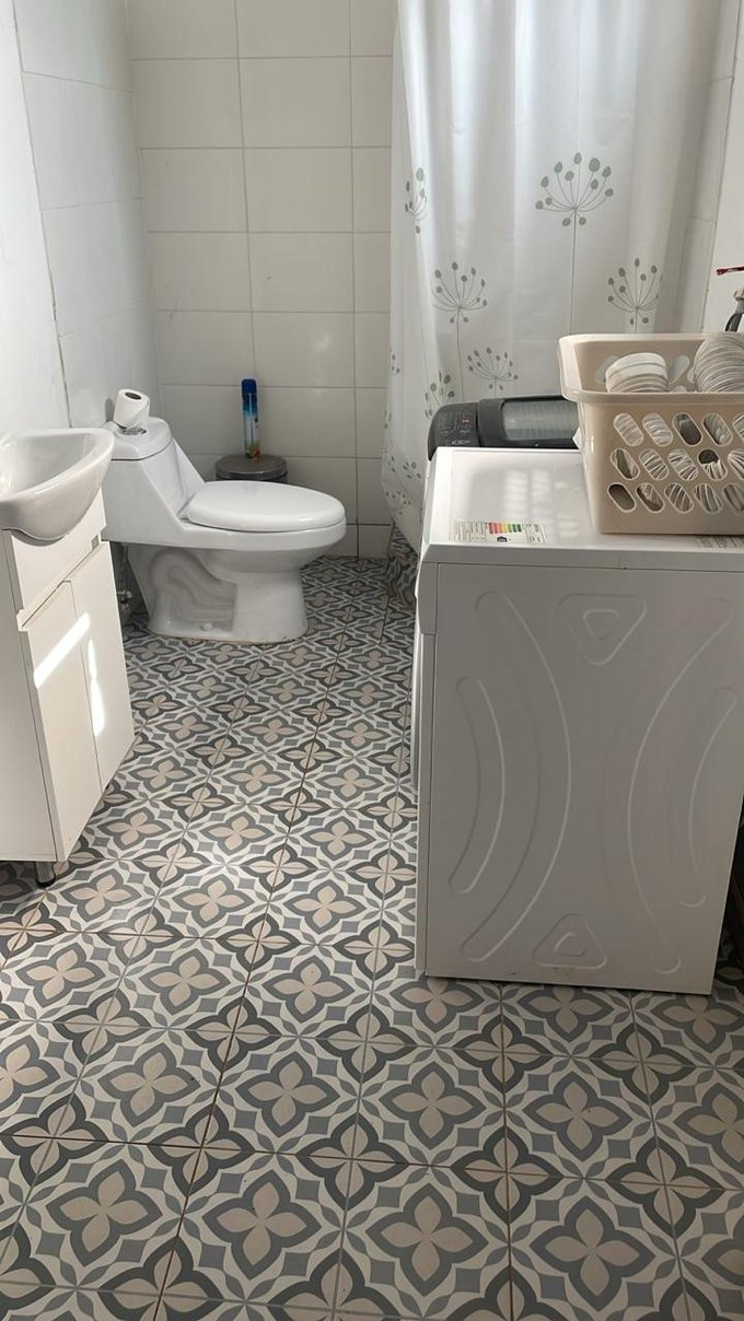 Baño visita