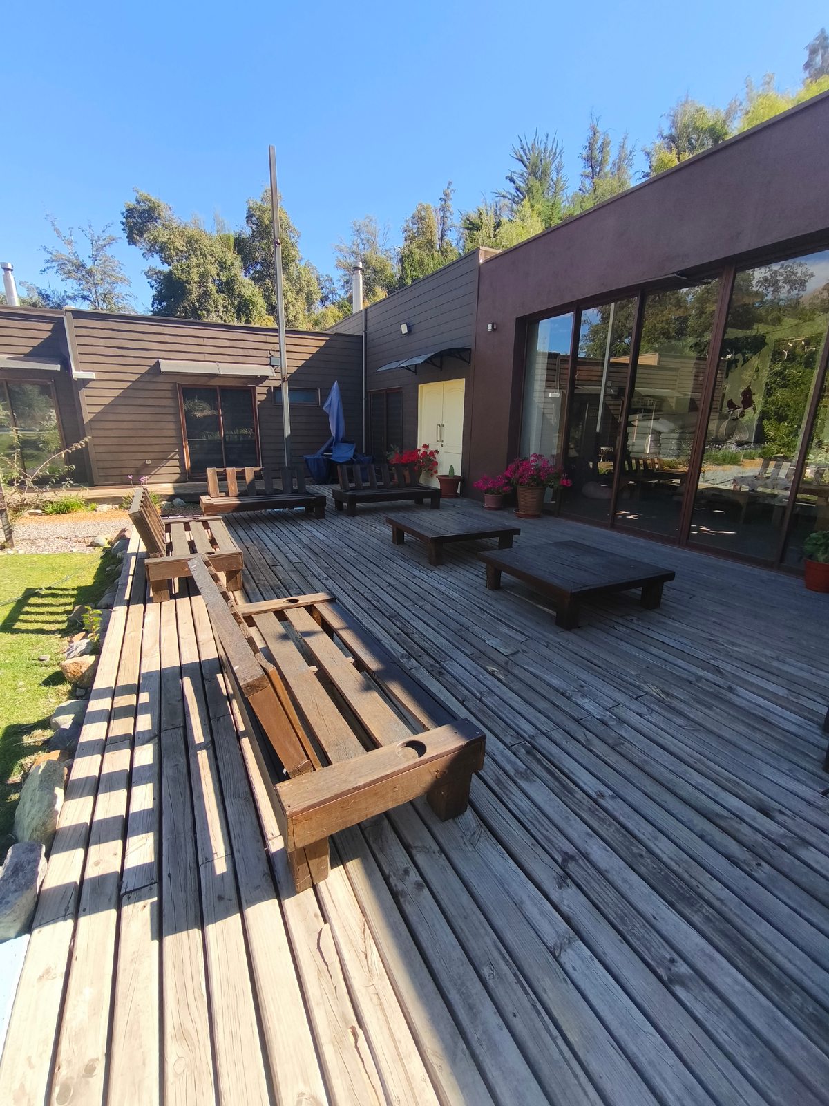 Terraza acceso directo quincho