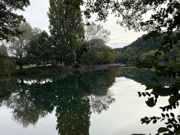 Río Rahue, entre bosque nativo