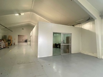 Venta / Terreno Industrial / Cerro Navia