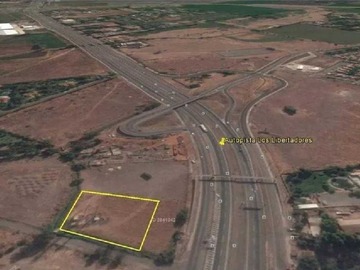 Venta / Terreno Industrial / Colina