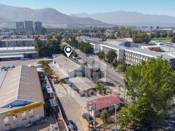 Venta / Terreno Industrial / Huechuraba