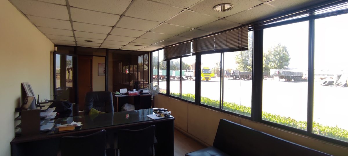 VISTA OFICINA INTERIOR