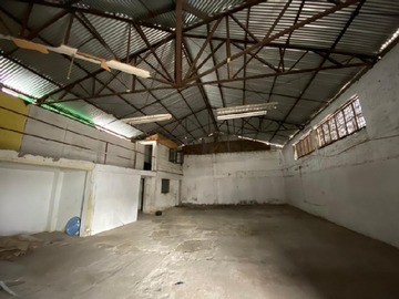 Venta / Terreno Industrial / Recoleta