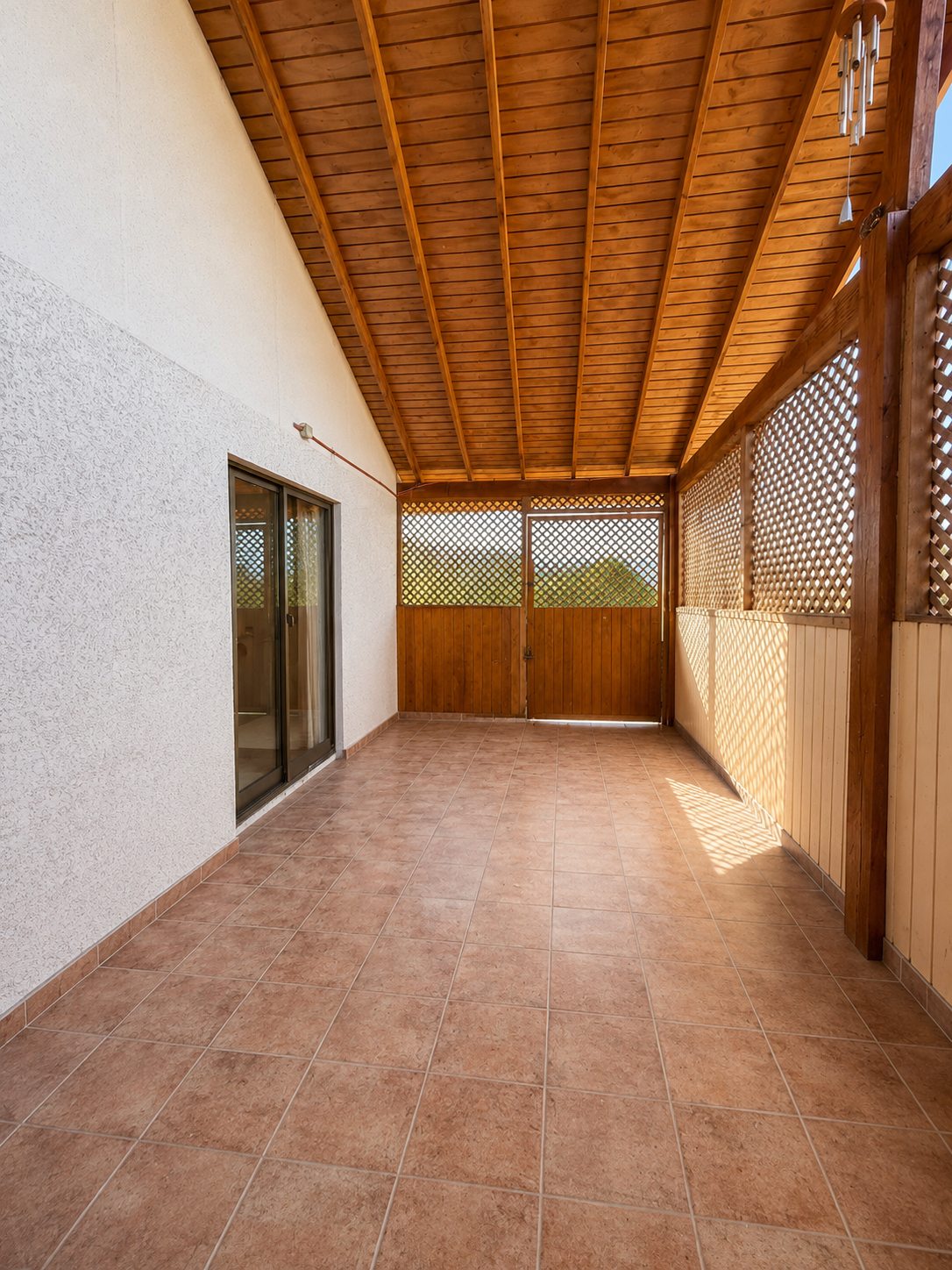 PATIO DENTRO