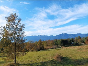 FANTÁSTICA PARCELA CON MAGNIFICA VISTA AL LAGO!