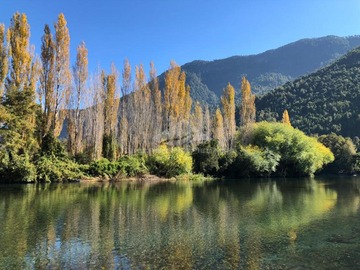 90 metros de orilla al río Licuura