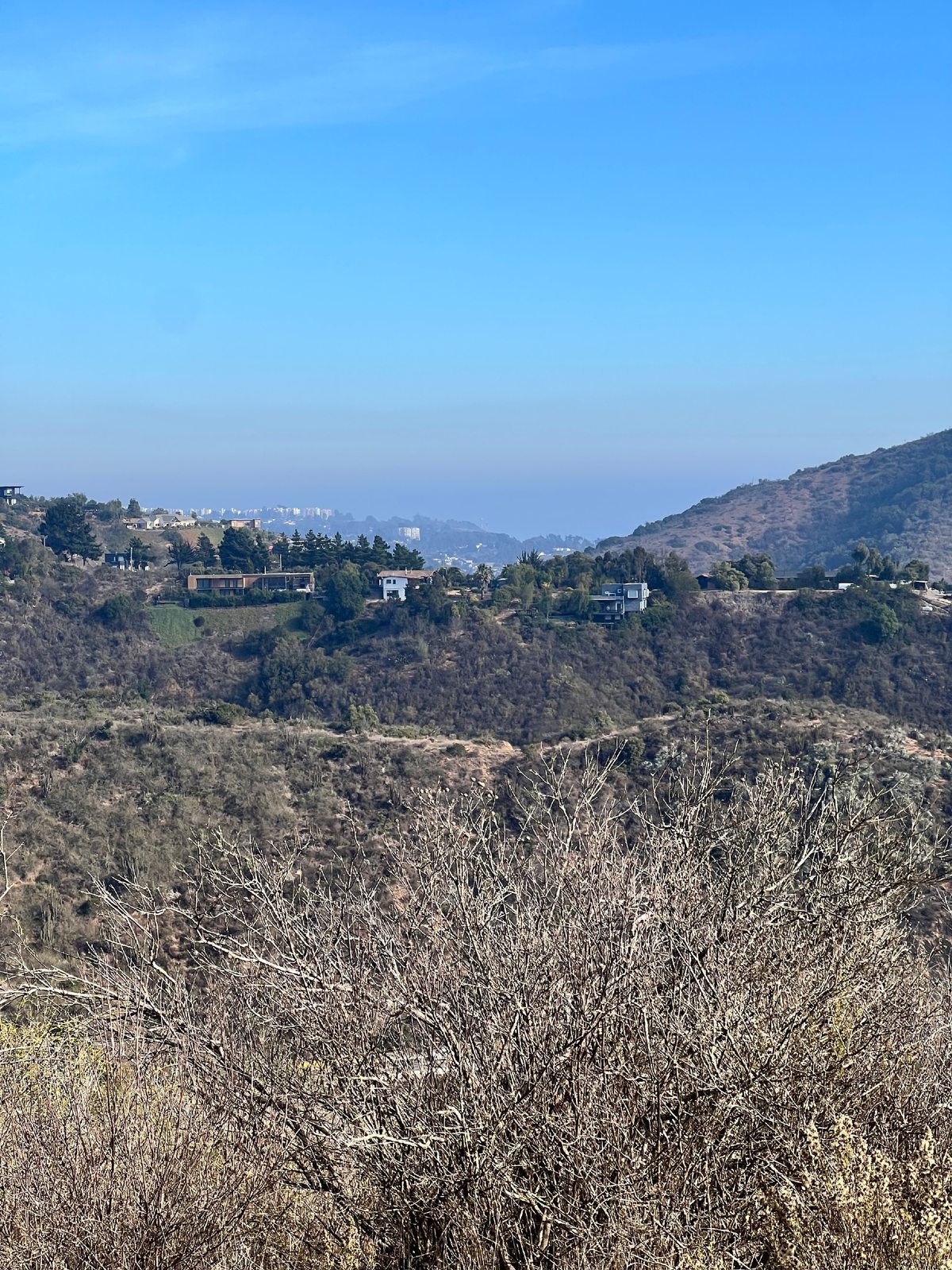 alta vista, al fondo el océano